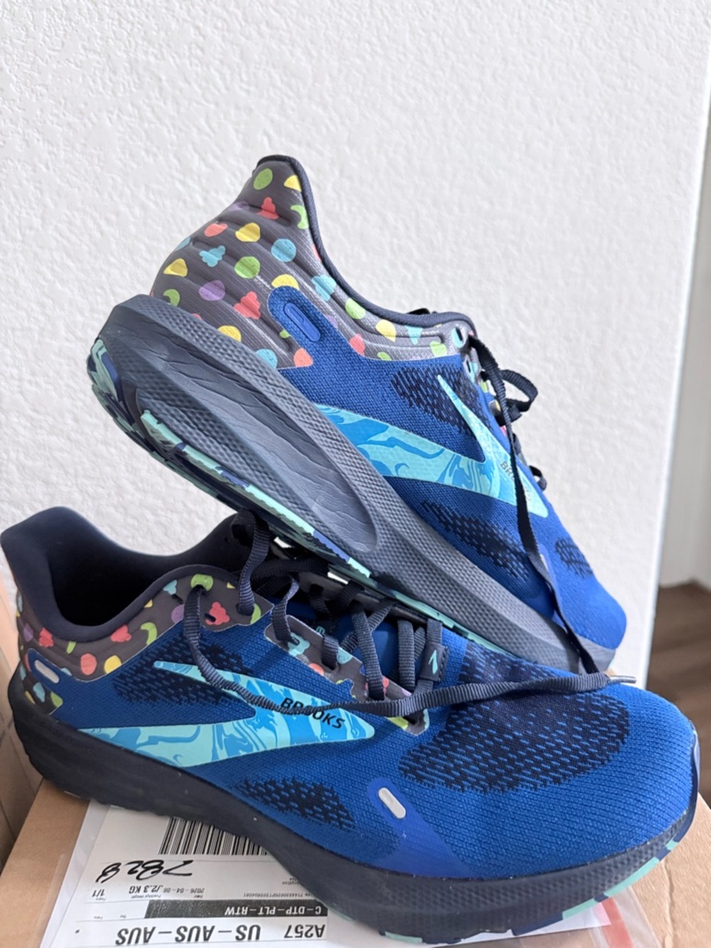 Launch 9 Brooks Blue Multi Athletic Running Shoes size 12